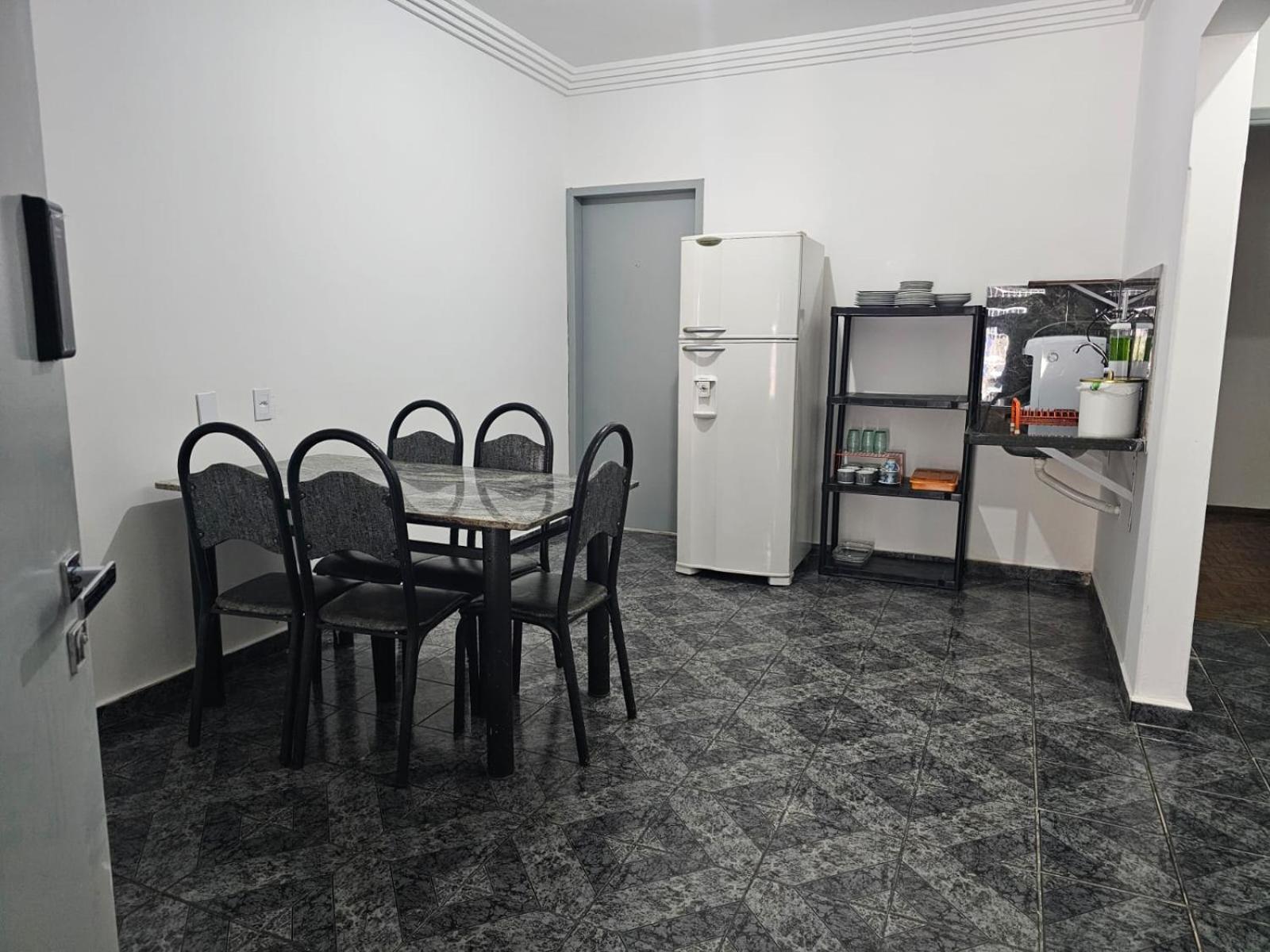 Cig Hostel 戈亚尼亚 外观 照片